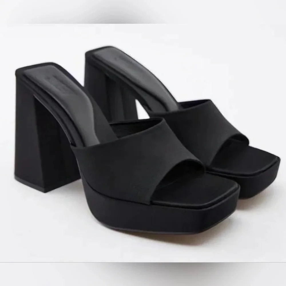 ZARA Y2K Black Satin Leather Square Toe Platform Heels Sz 7.5/ 8 US/38 Eu